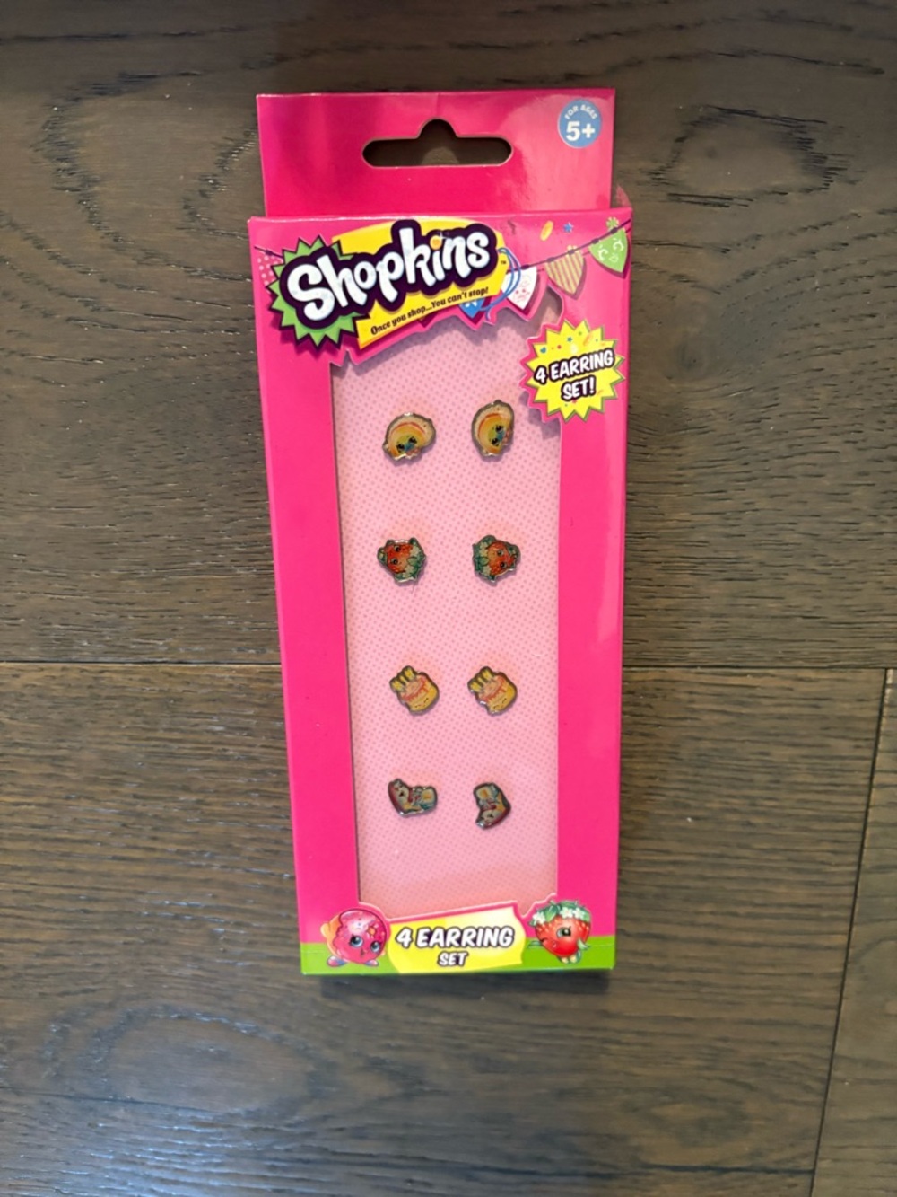 Shopkins kids earrings new sealed box